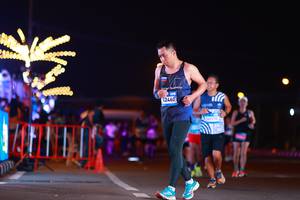 BIB: 42460, 40378
                            <button type="button" onclick="openModal(23032194)" class="btn btn-primary btn-sm float-right btn-popup" data-toggle="modal" data-target=".modal-high-quality">
                        <i class="fas fa-shopping-cart"></i> Add to Cart
                    </button>
                                            <button type="button" onclick="isThisMe(23032194, true)" class="btn btn-success btn-sm float-right btn-popup btn-isme hidden" data-toggle="tooltip" data-placement="bottom" title="นี่คือรูปของคุณใช่ไหม คลิกที่นี่เพื่อเอาเข้าอัลบั้ม">
                        <i class="fas fa-plus"></i> Add to album
                    </button>
                    <button type="button" onclick="isThisMe(23032194, false)" class="btn btn-warning btn-sm float-right btn-popup btn-isnotme hidden">
                        <i class="fas fa-ban"></i> Remove from album
                    </button>